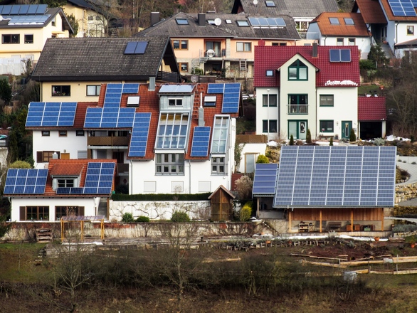 roofs with solar panels 1202305